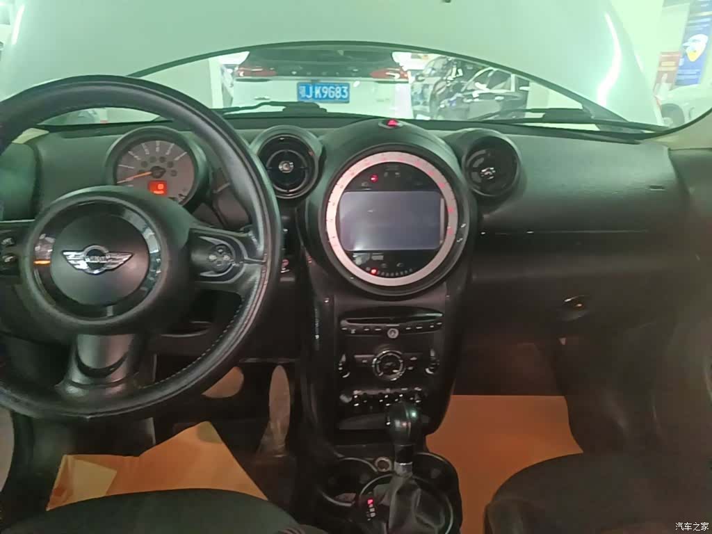 Mini Countryman, 2015 13