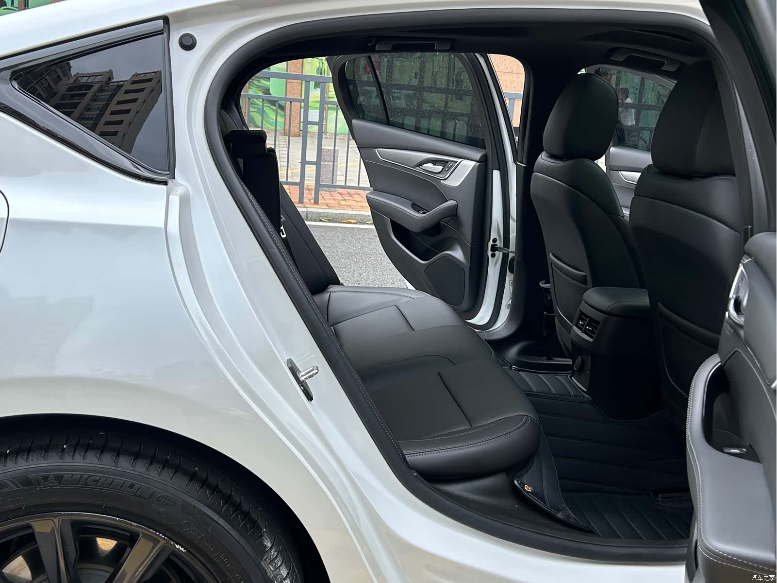 Cadillac CT5, 2023 14