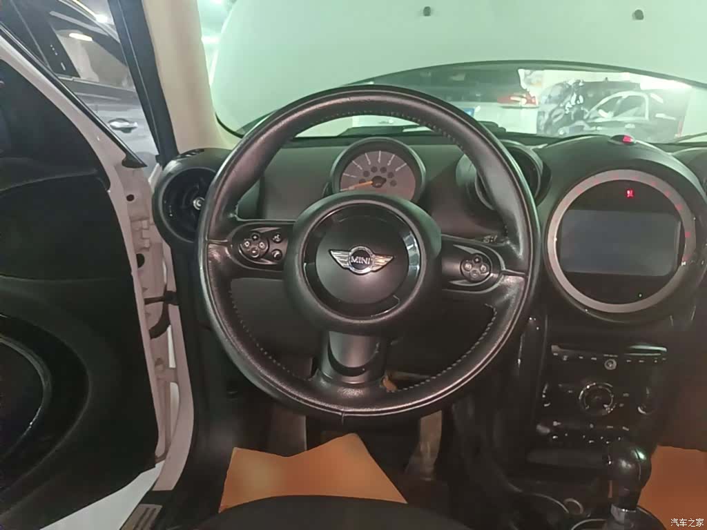 Mini Countryman, 2015 11