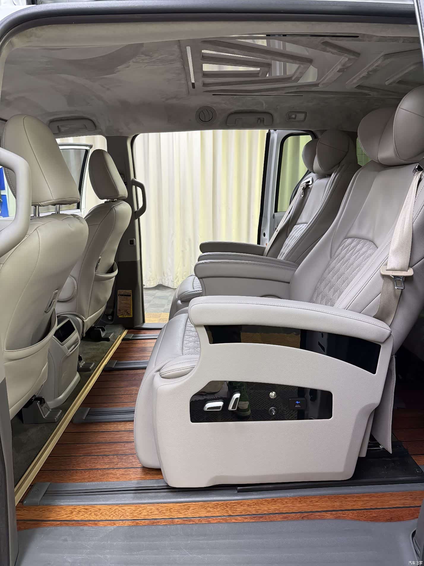Toyota Sienna, 2015 14