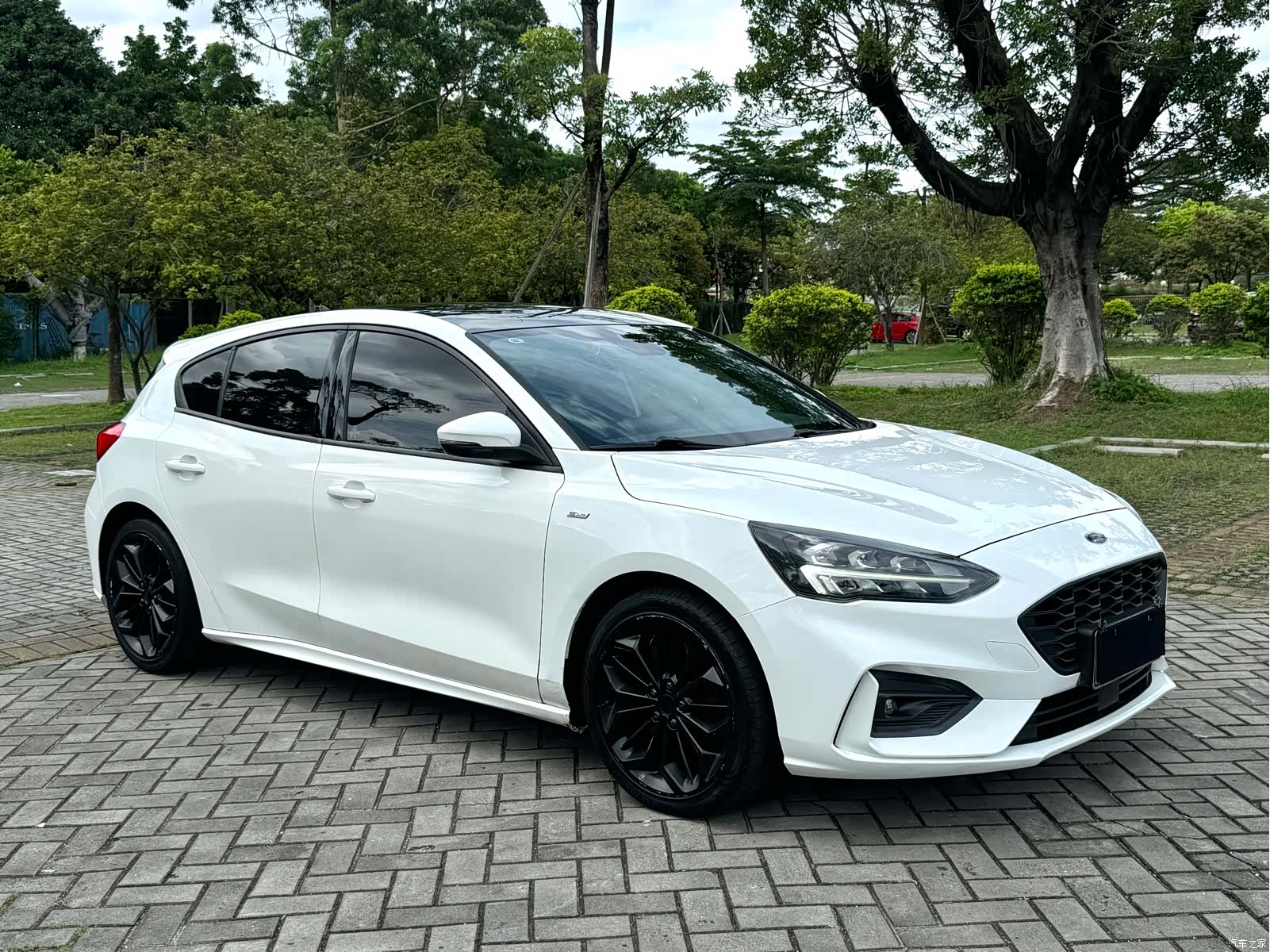 Ford Focus, 2021 3