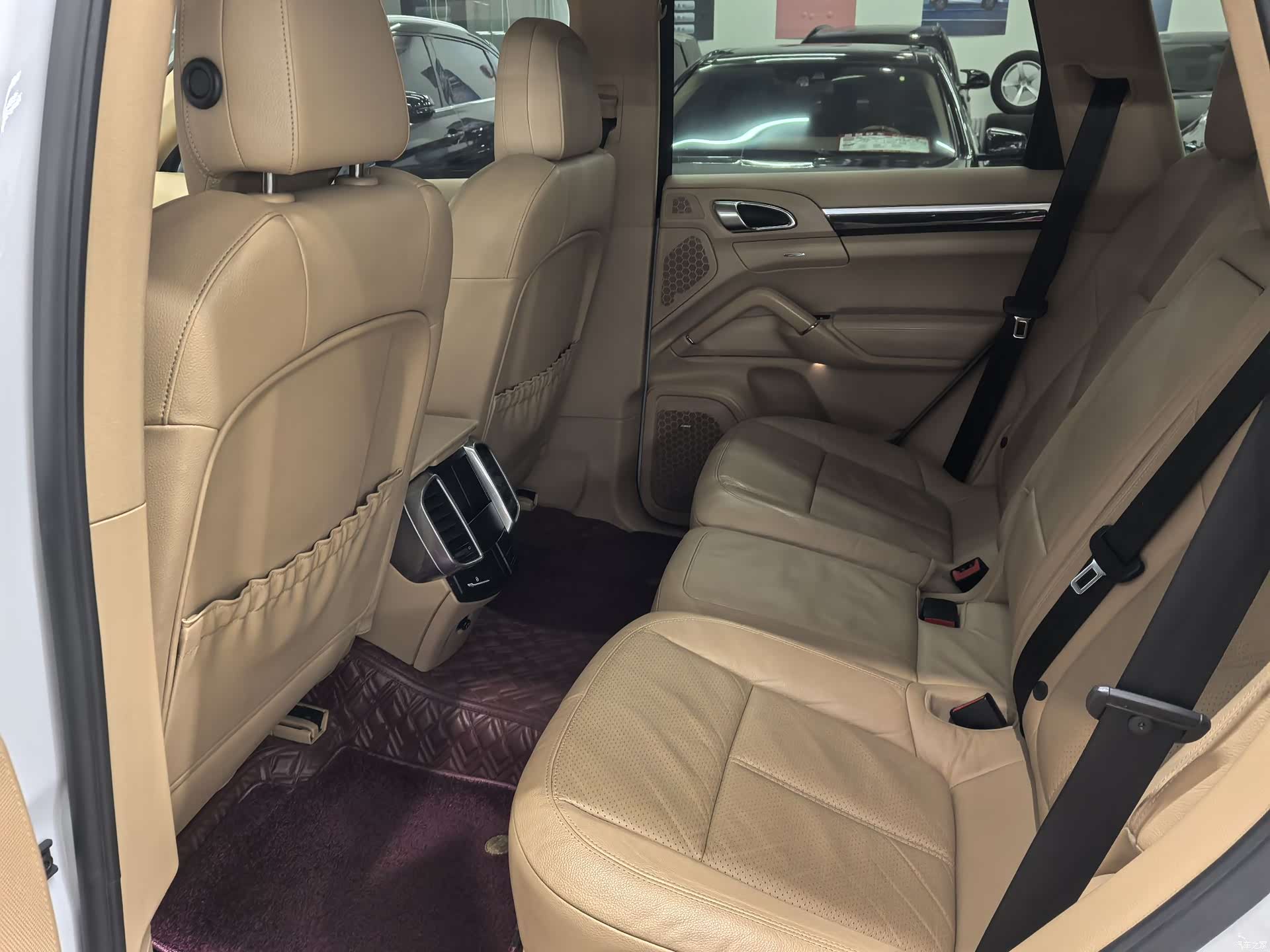 Porsche Cayenne, 2012 8
