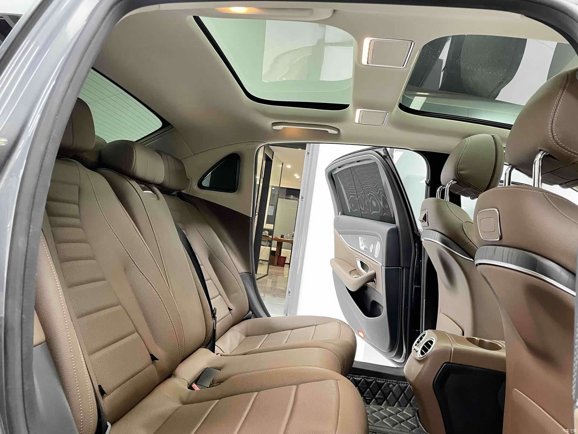 Mercedes-Benz E-Class, 2020 6