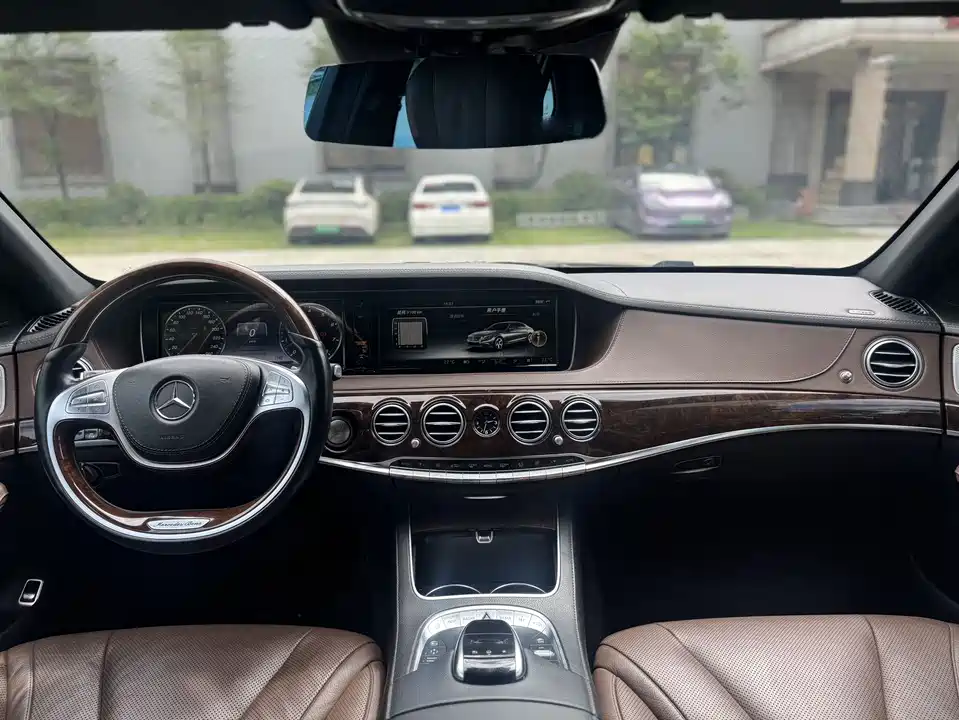 Mercedes-Benz S-class Mercedes-Benz S-class