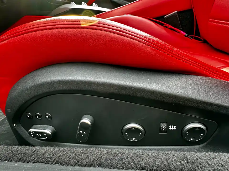 Ferrari California T