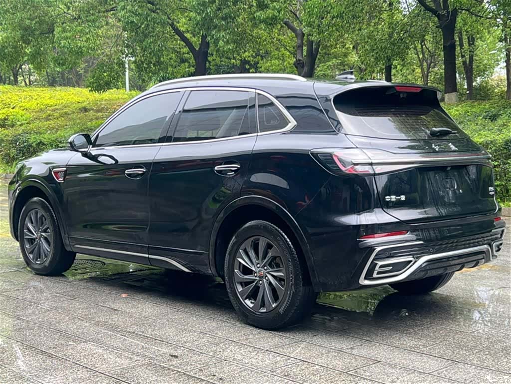 Hongqi HS5, 2024 11