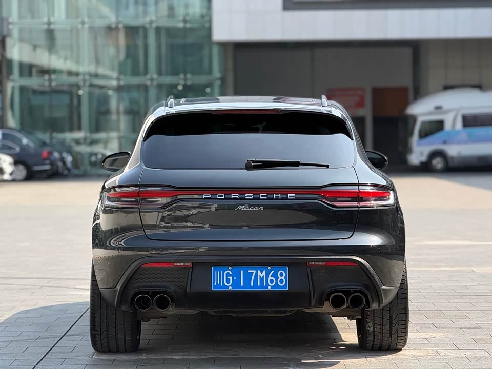 Porsche Macan