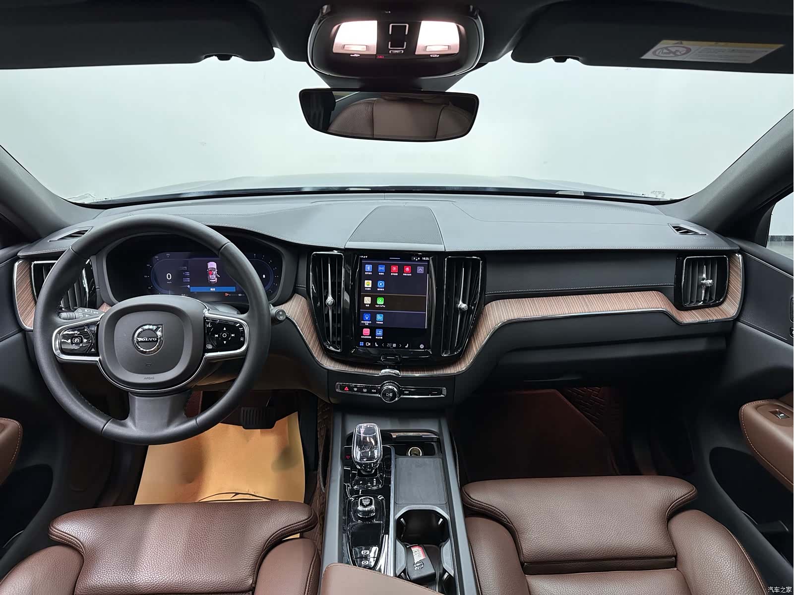 Volvo XC60, 2023 17