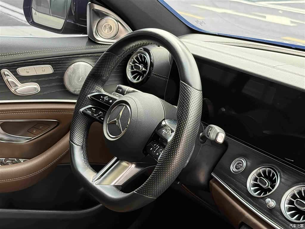 Mercedes-Benz E-Class, 2022 30