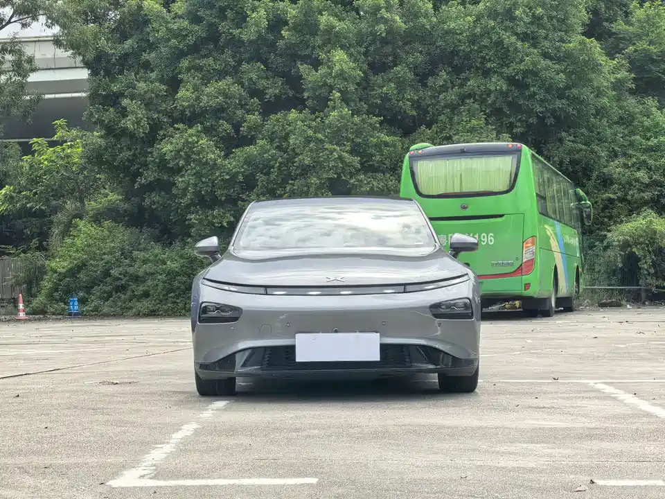 XPENG P7