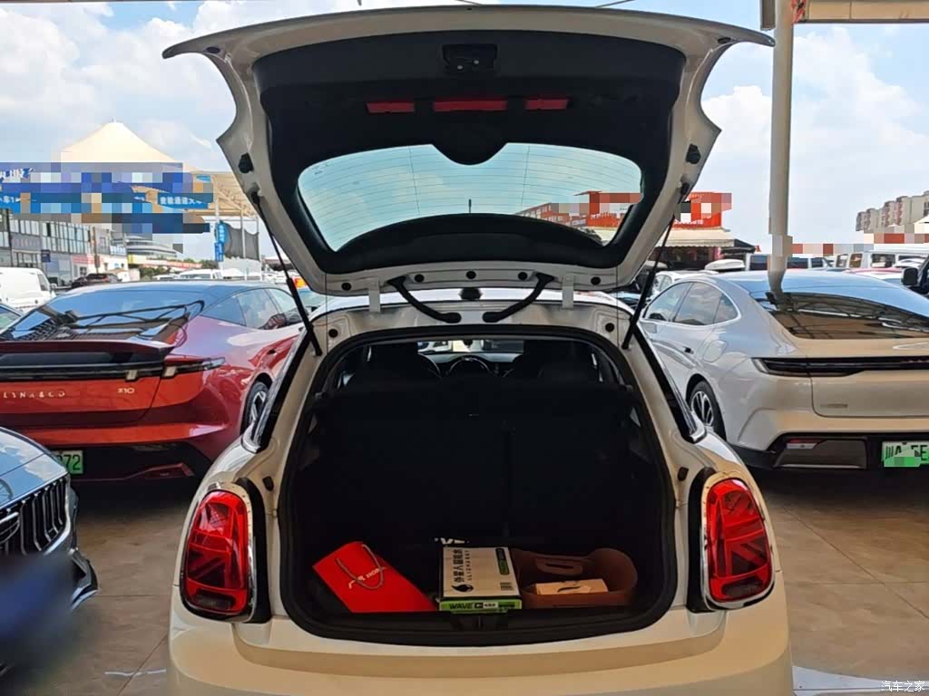 Mini Cooper, 2023 19