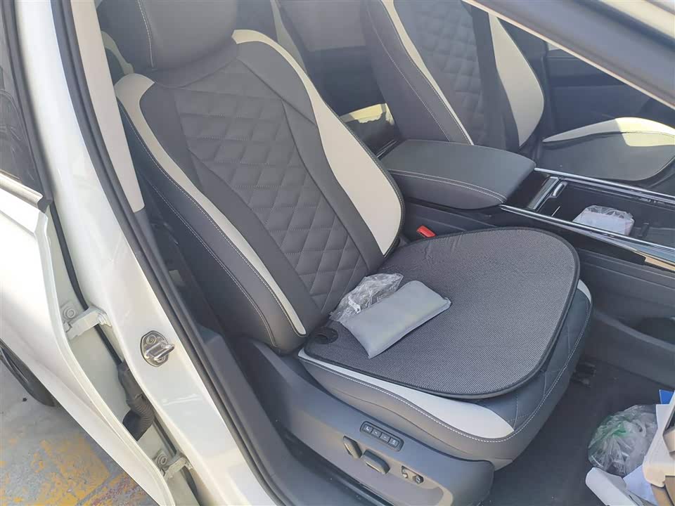 Volkswagen ID.6 CROZZ