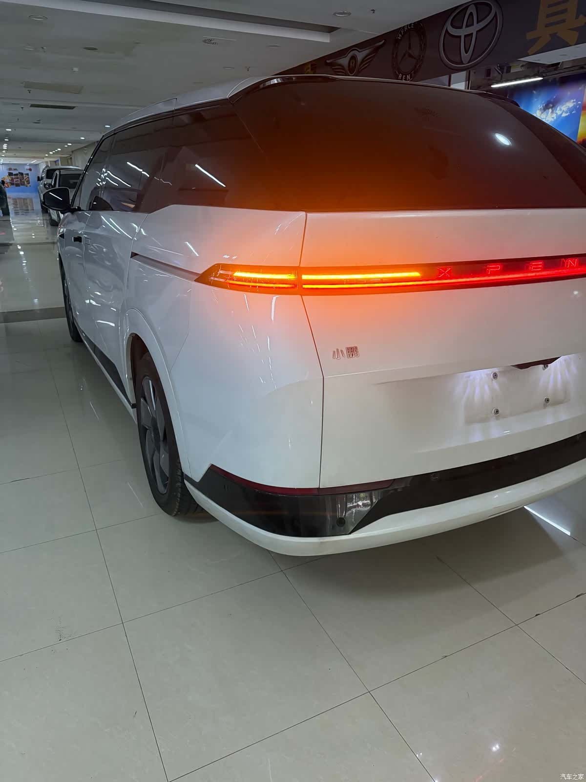 Xpeng X9, 2024 10