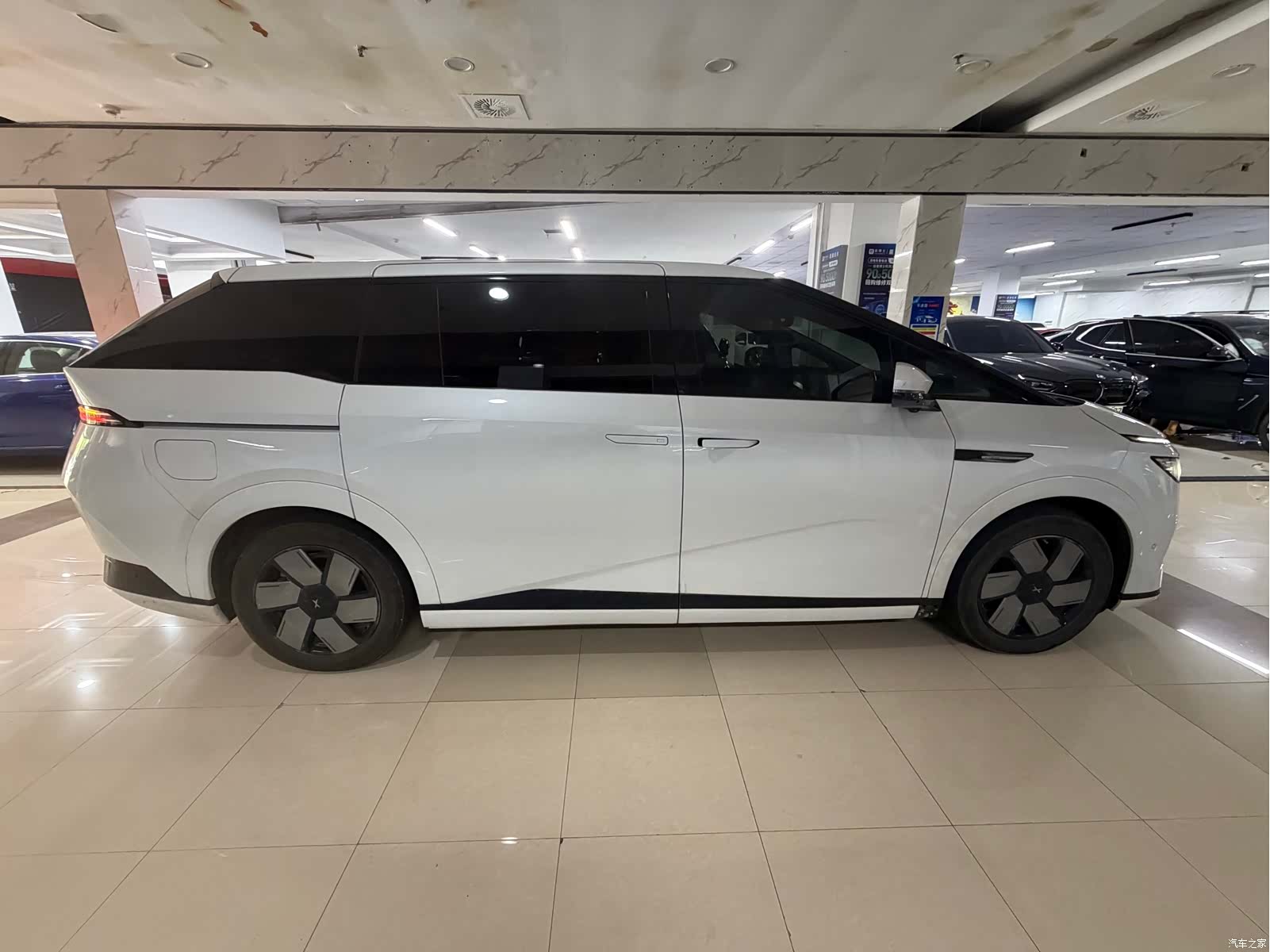 Xpeng X9, 2024 7