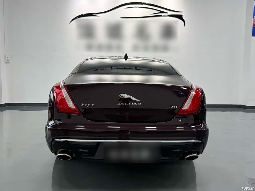 Jaguar XJ, 2017 13