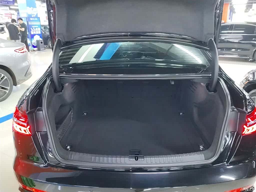 Audi A6L, 2024 19