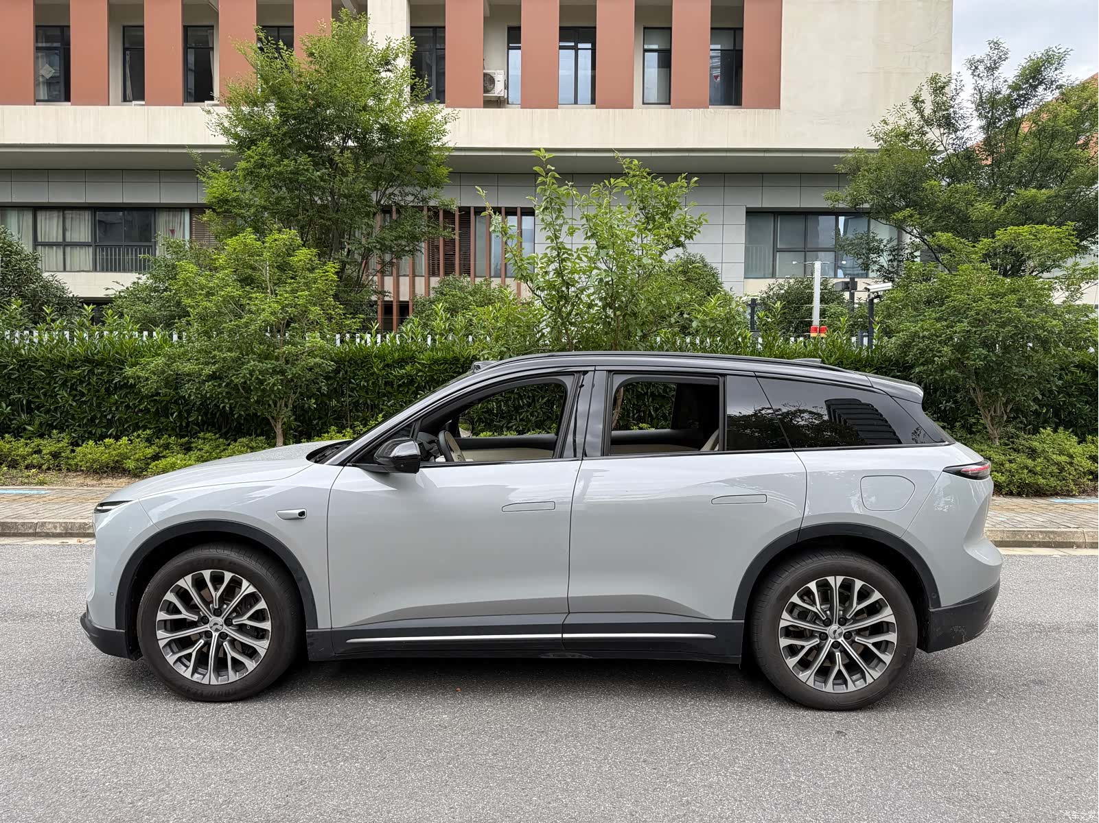 NIO ES6, 2023 7