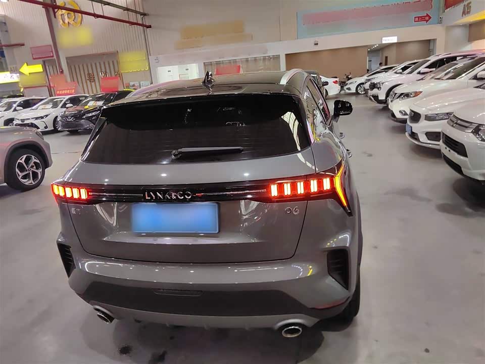 Lynk & Co 06 Lynk & Co 06