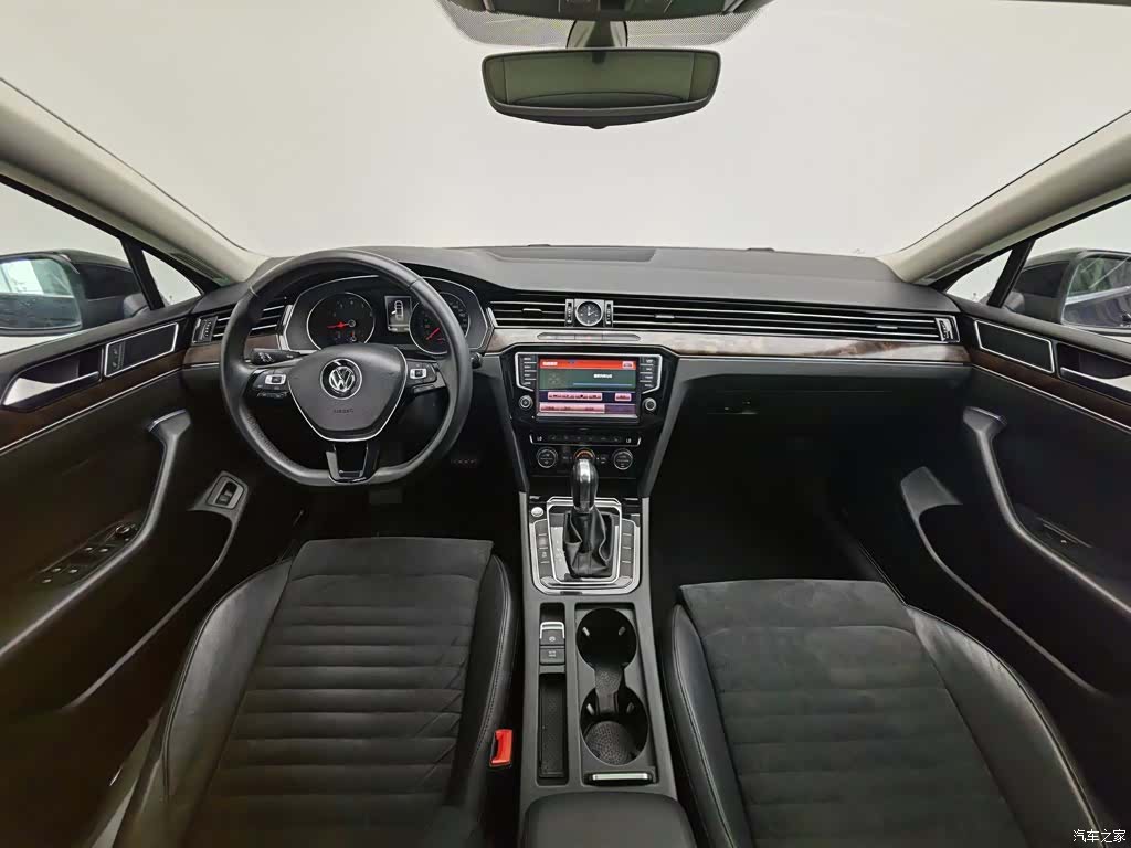 Volkswagen Magotan, 2016 все фото