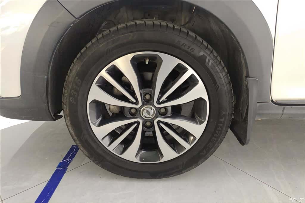DongFeng AX3, 2020 6