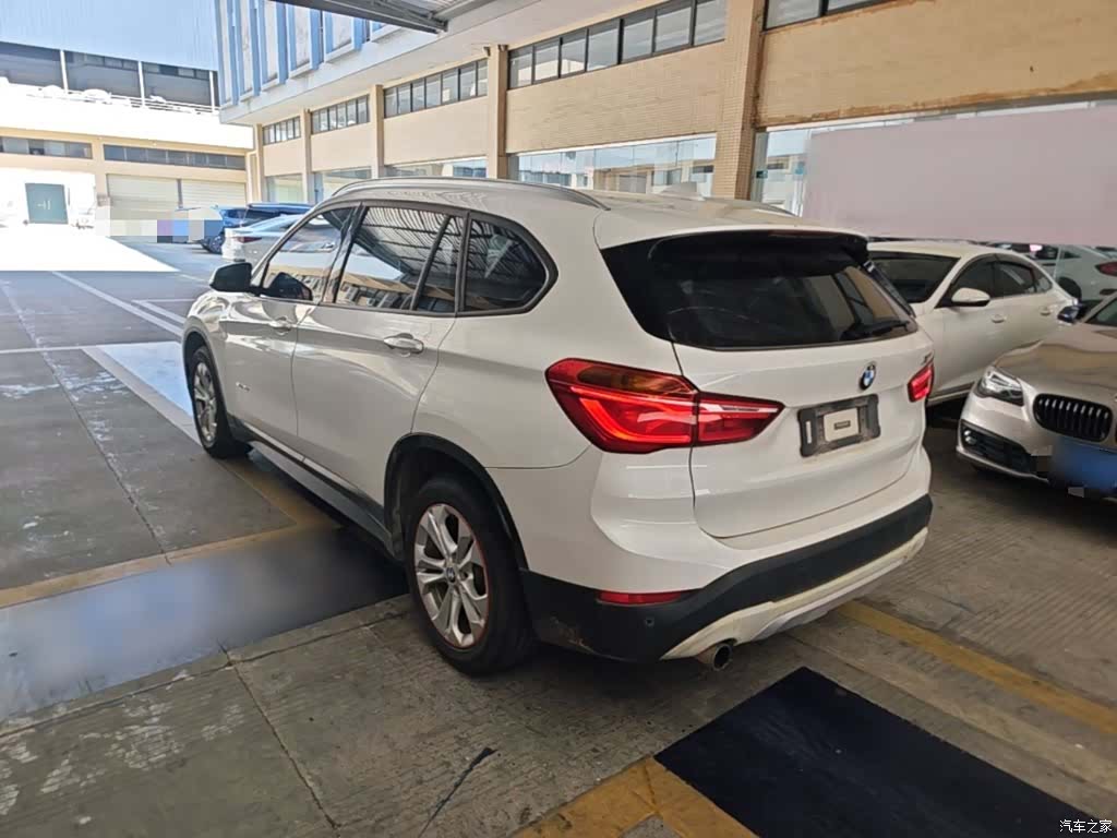 BMW X1, 2016 все фото