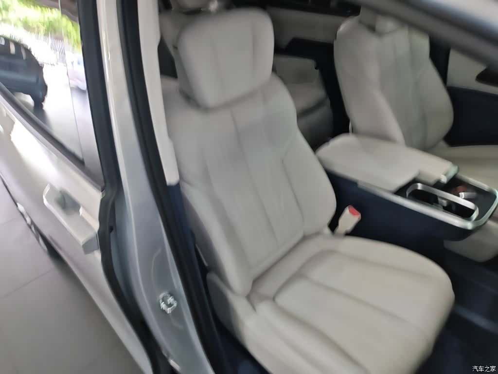 Buick Century, 2025 20