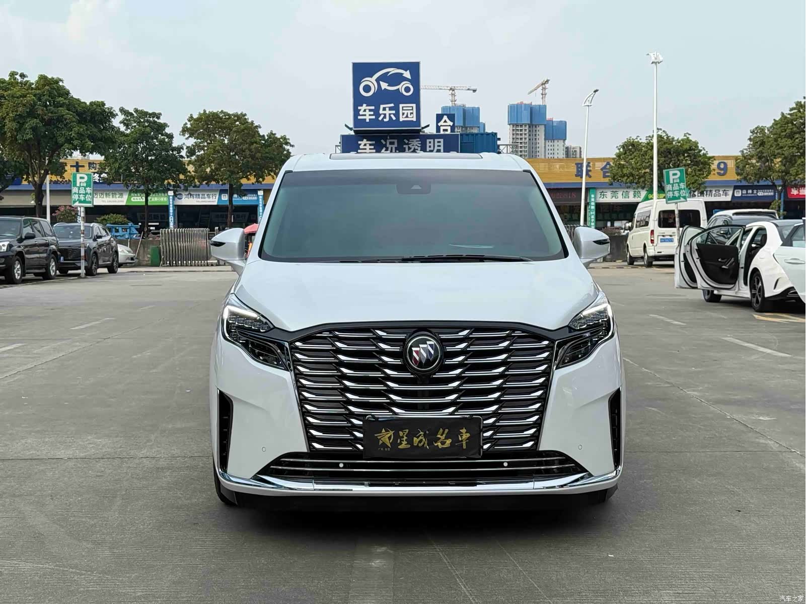 Buick GL8, 2022 2