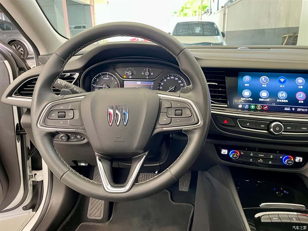Buick Regal, 2023 15
