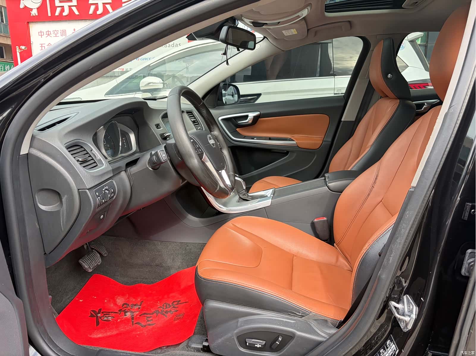 Volvo S60, 2015 все фото