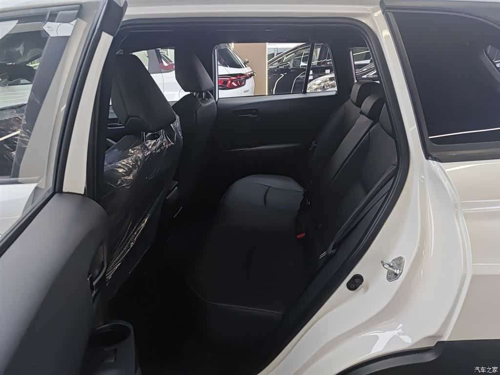 Toyota Frontlander, 2026 15
