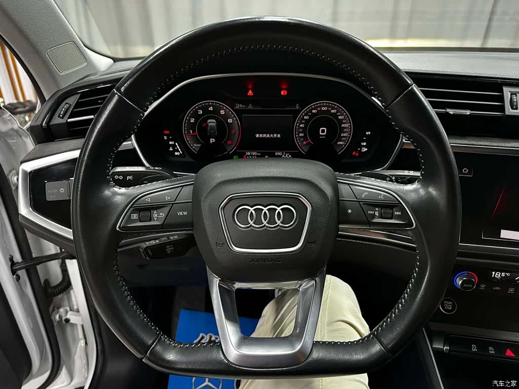 Audi Q3, 2022 13