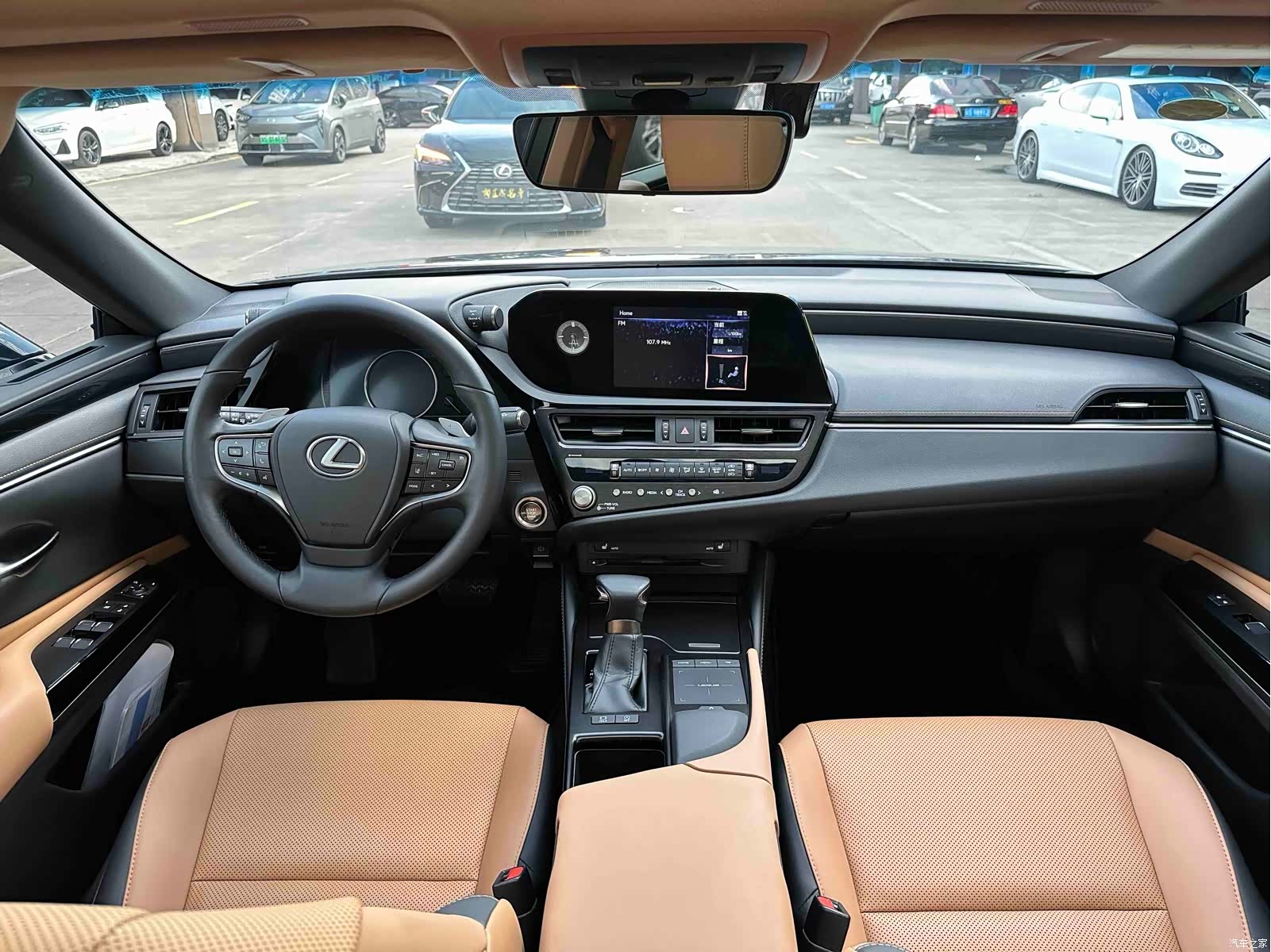 Lexus ES, 2022 4