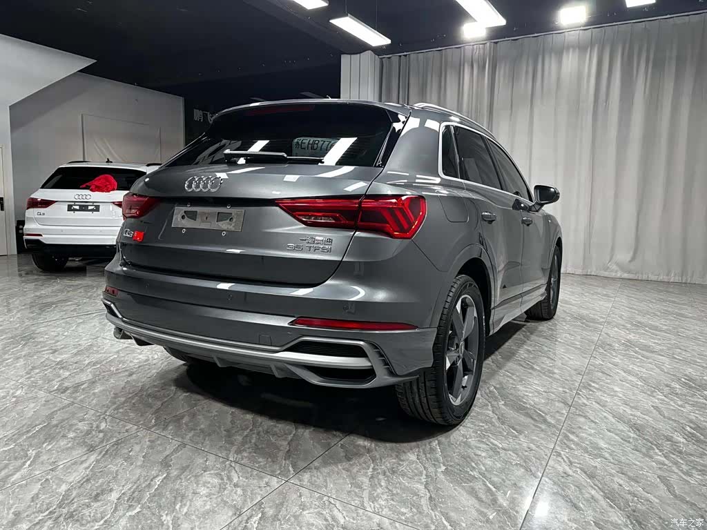 Audi Q3, 2022 4