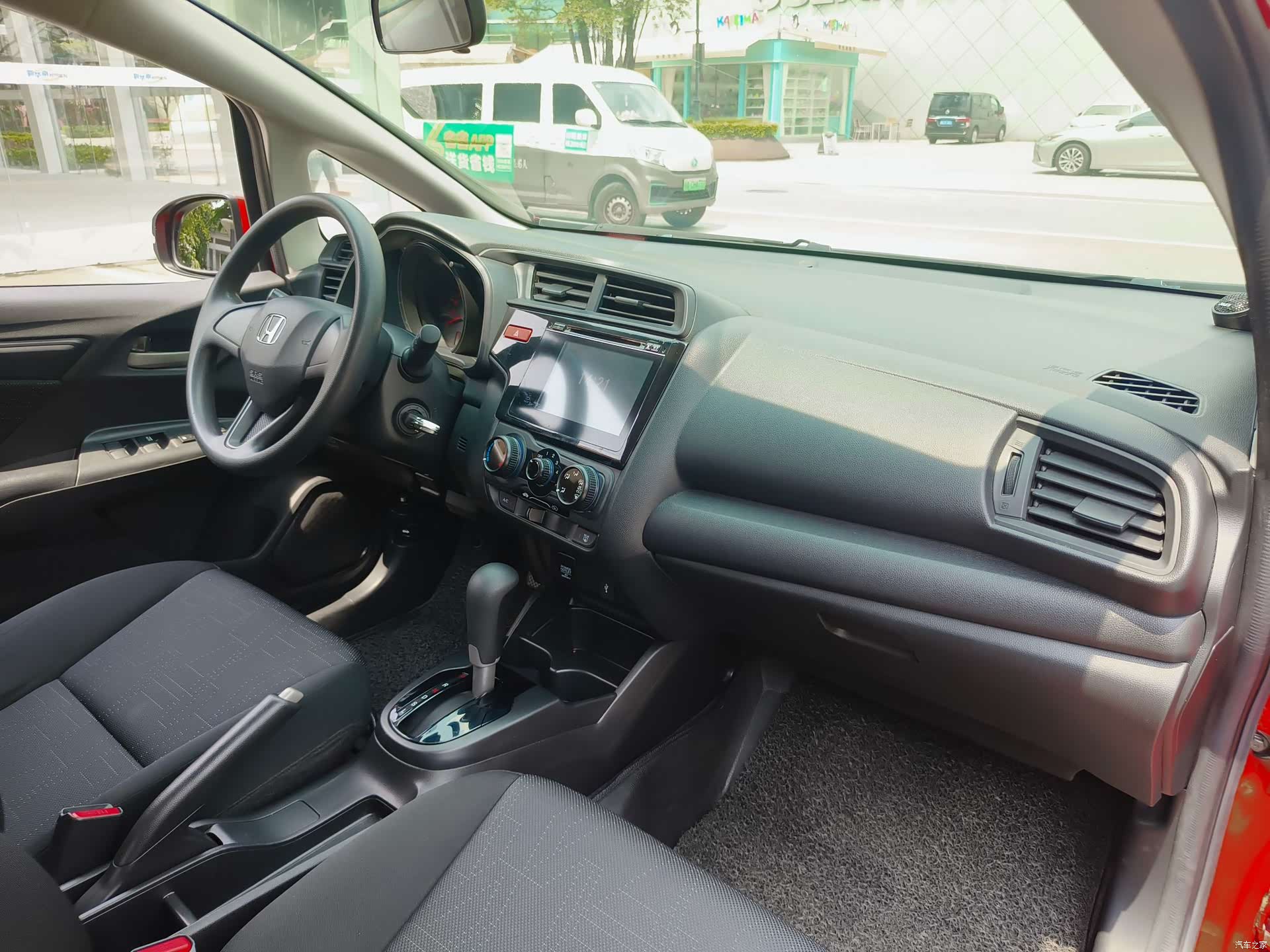 Honda Fit, 2016 22