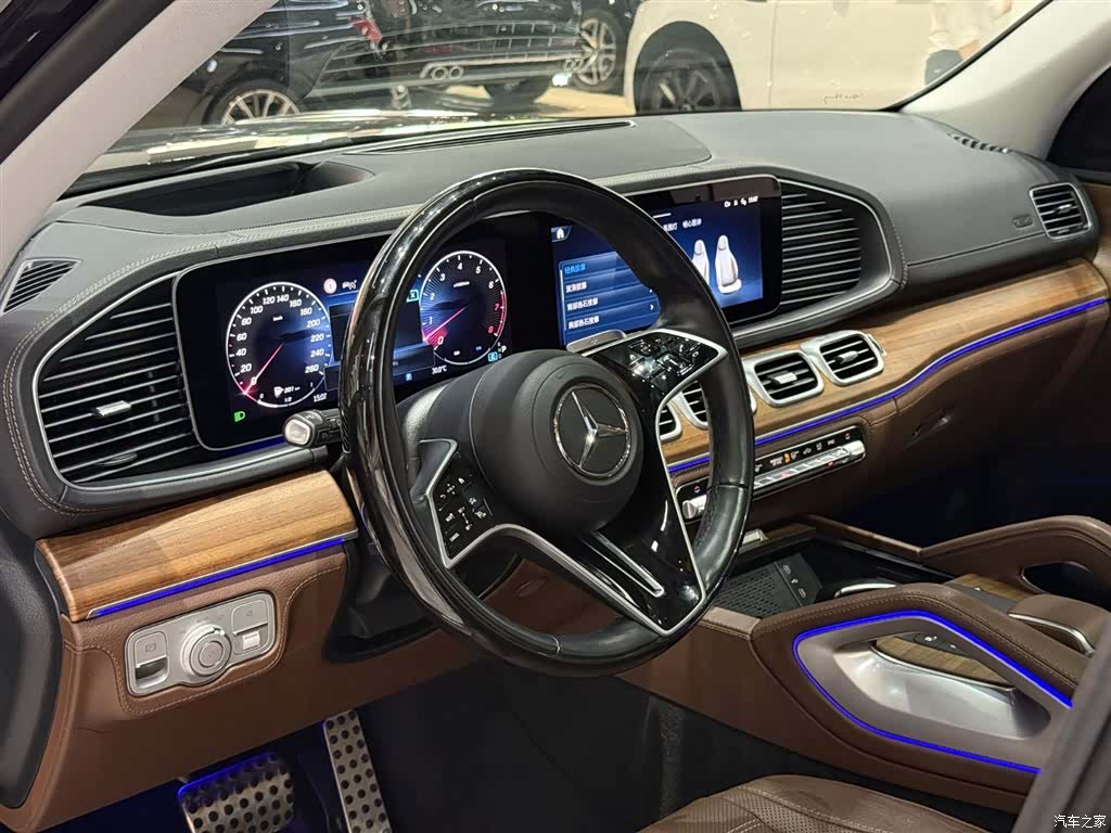 Mercedes-Benz GLS, 2024 19