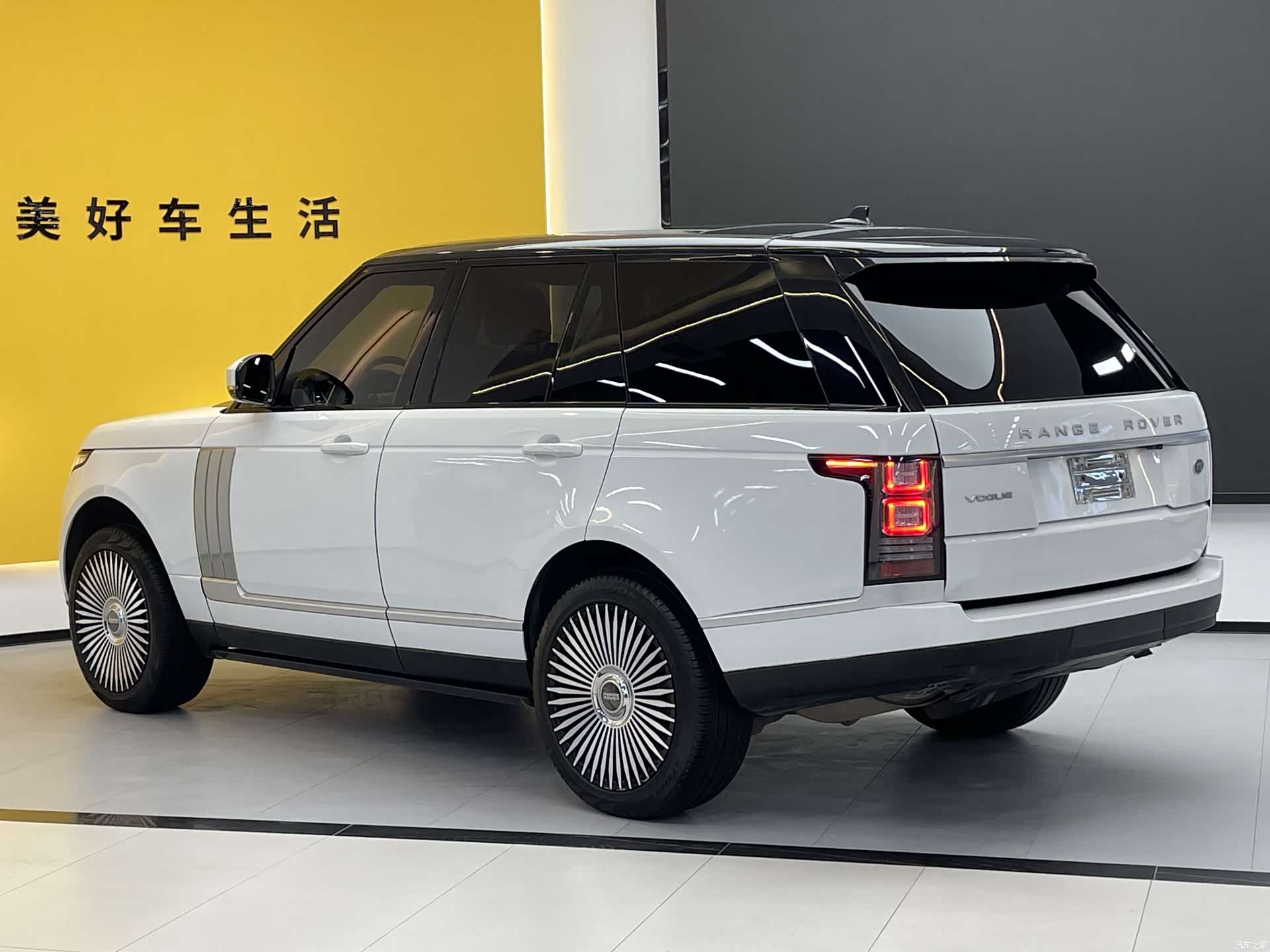 Land Rover Range Rover, 2016 все фото