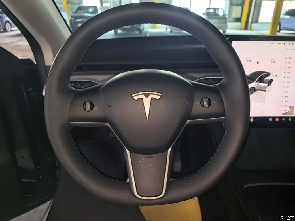 Tesla Model Y, 2024 11