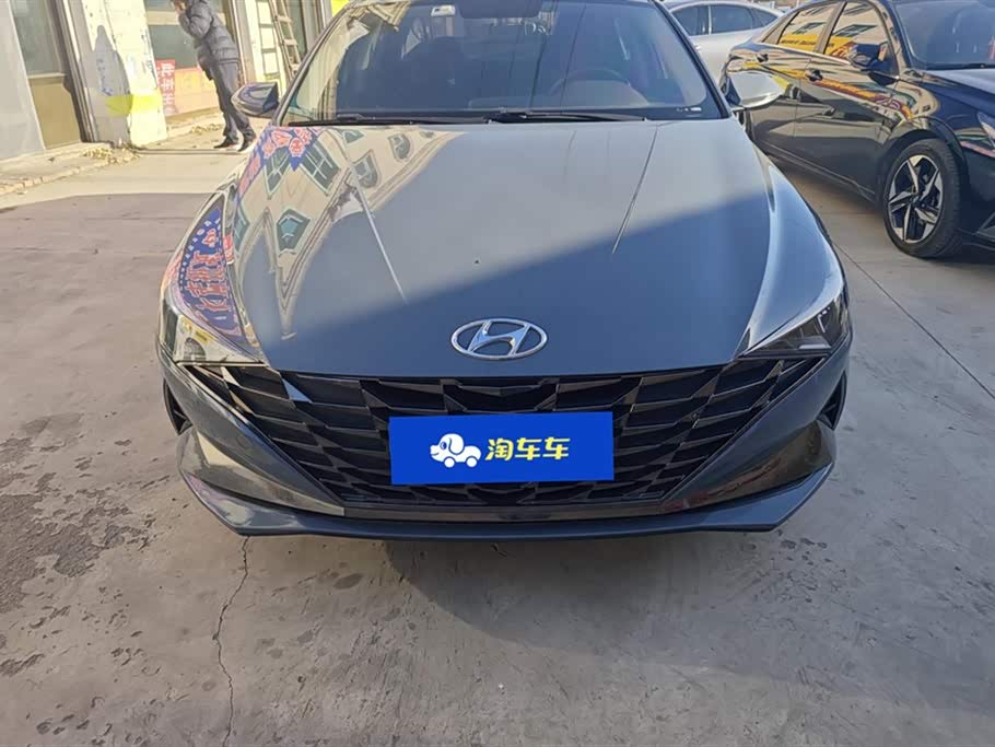 Hyundai Elantra