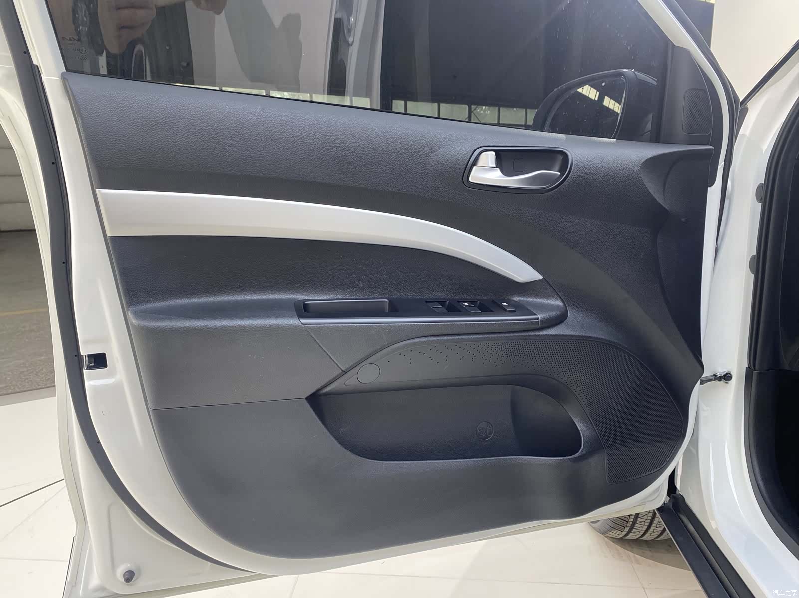 Kia KX1, 2023 9