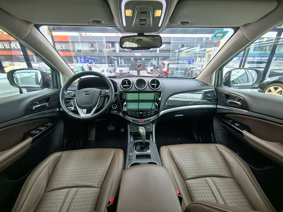 BYD S7