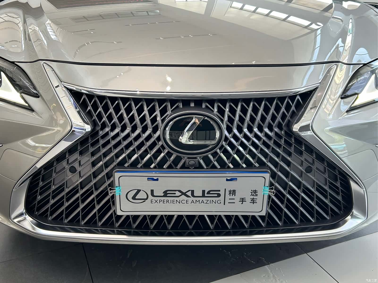 Lexus ES, 2019 23