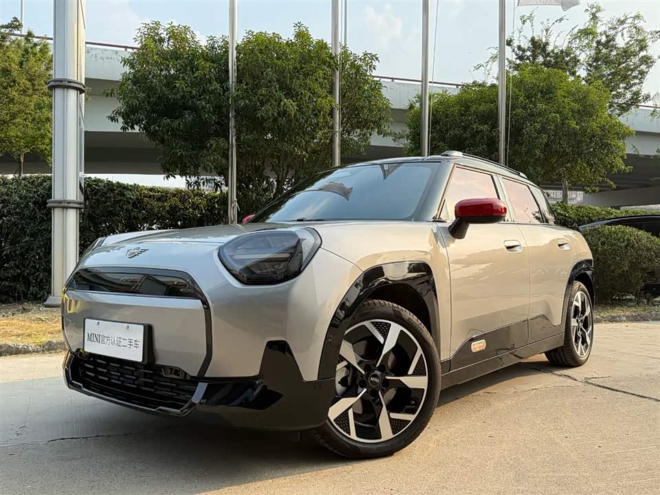 MINI Electric ACEMAN