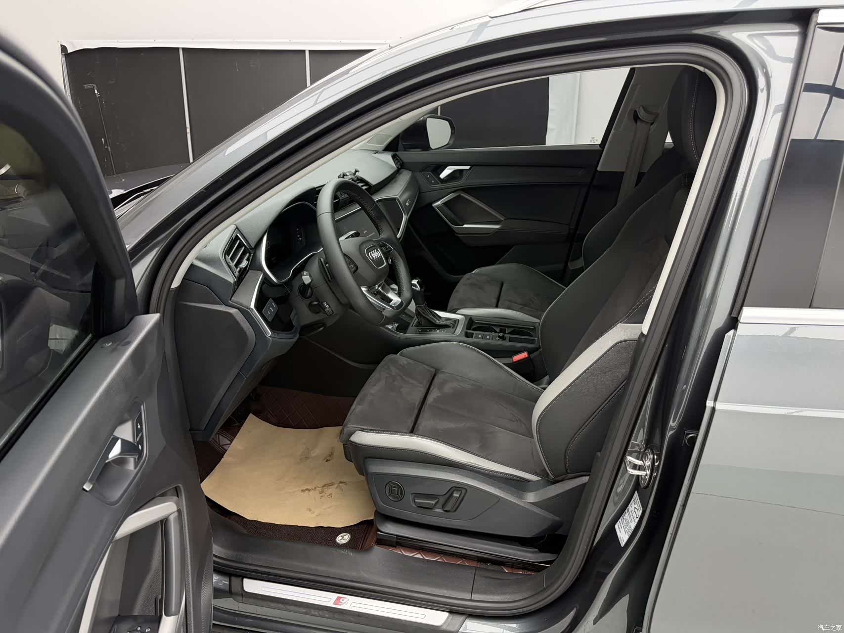 Audi Q3, 2022 7