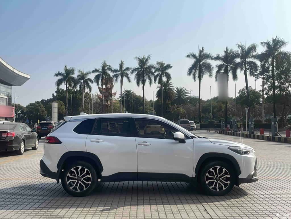 Toyota Frontlander, 2022 19