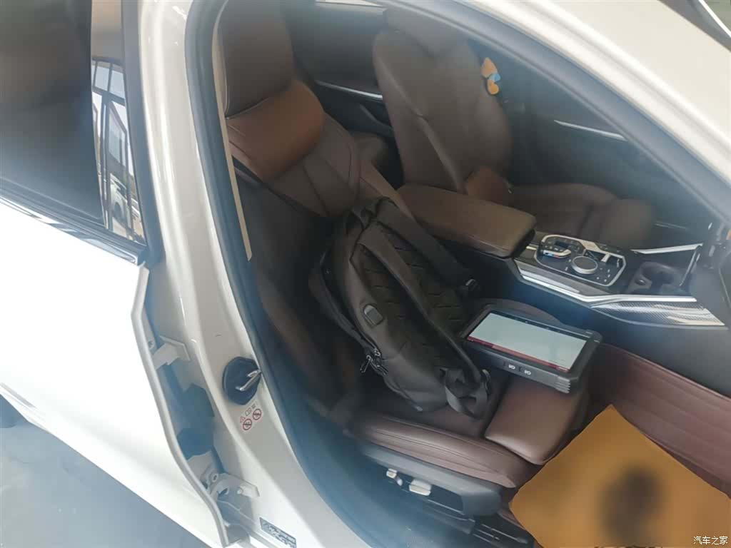 BMW 3 Series, 2023 25
