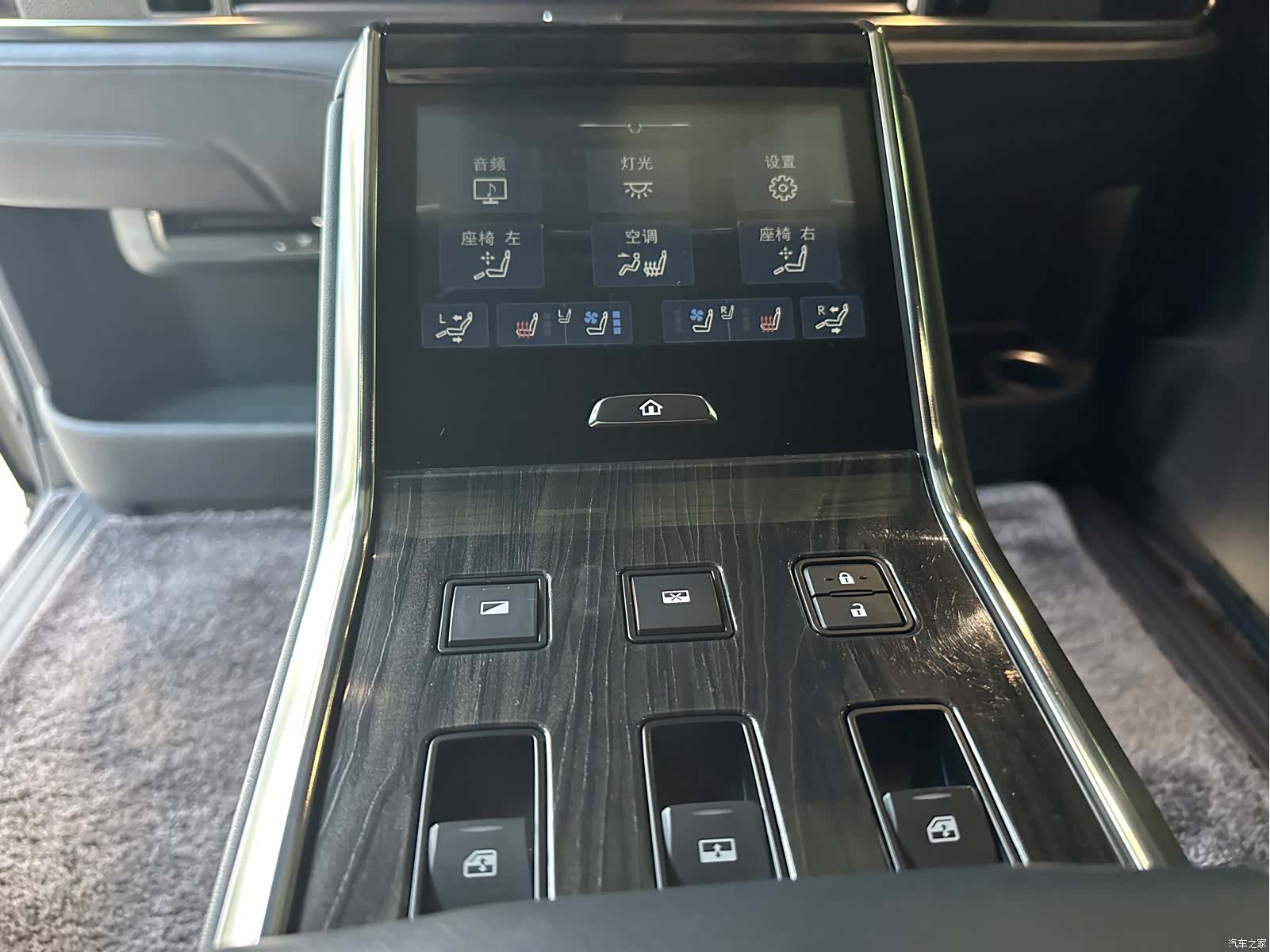 Lexus LM, 2021 18