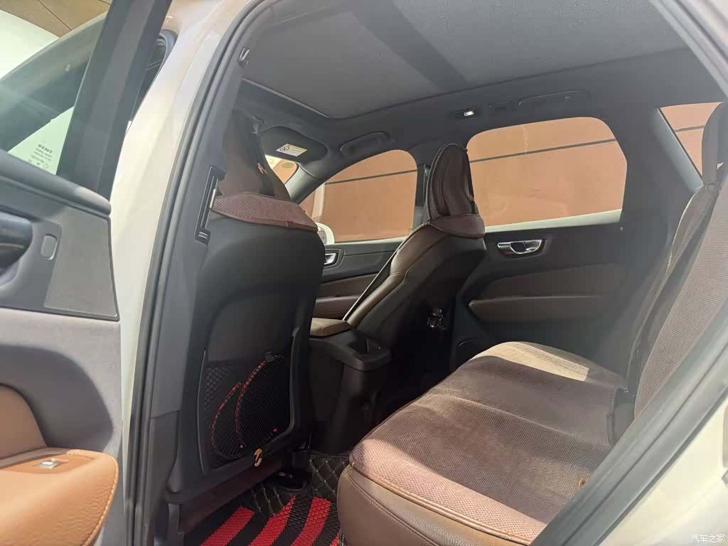 Volvo XC60, 2022 9