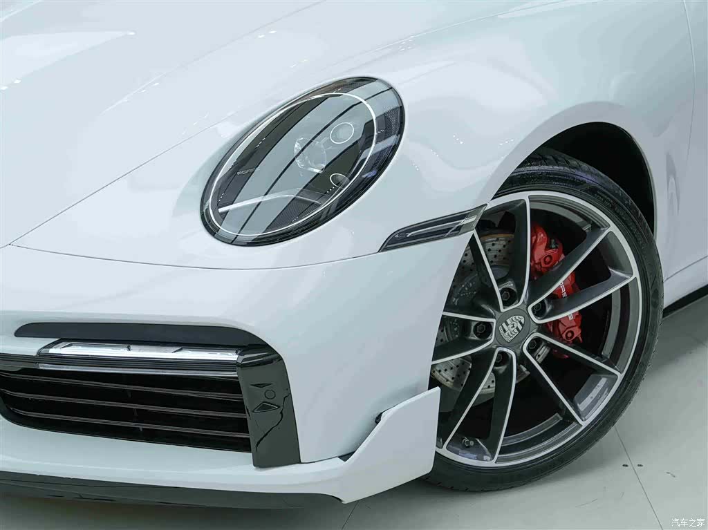 Porsche 911, 2023 24