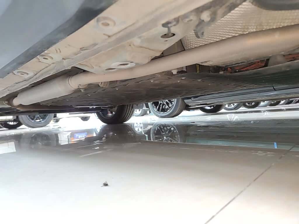 Geely Galaxy L7, 2025 21