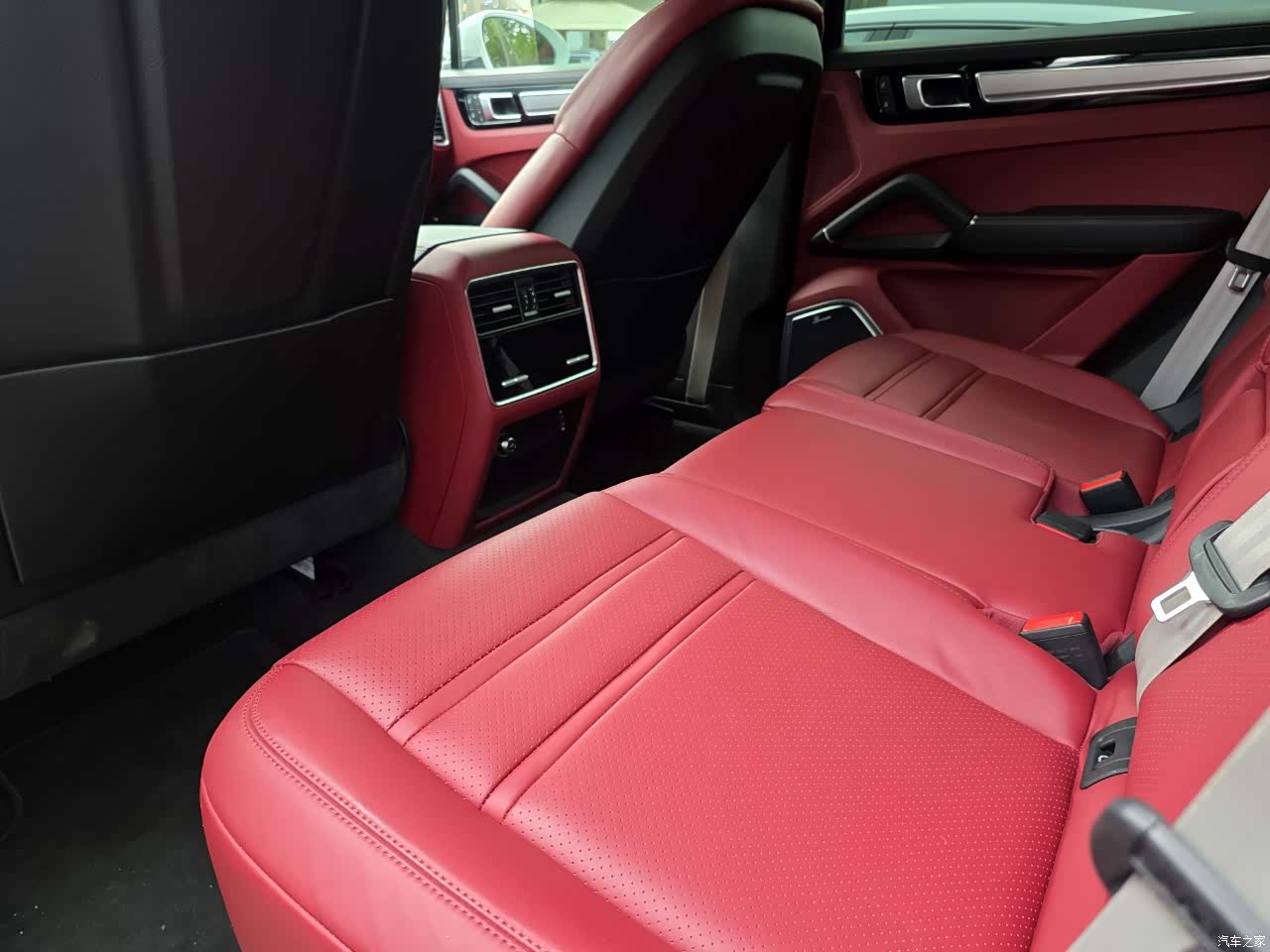 Porsche Cayenne, 2023 9